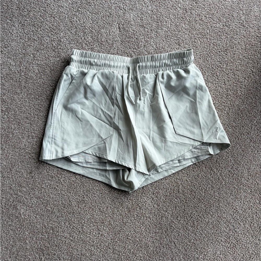 Mondetta Women’s shorts Size S